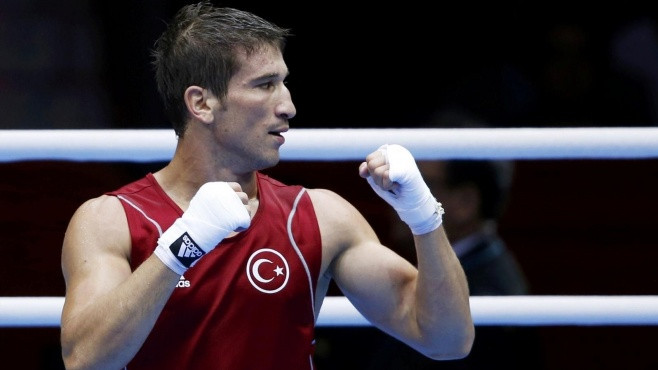 Boksör Adem Kılıççı