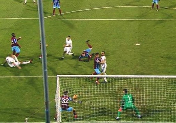 Trabzonspor 10 kişi kaldı