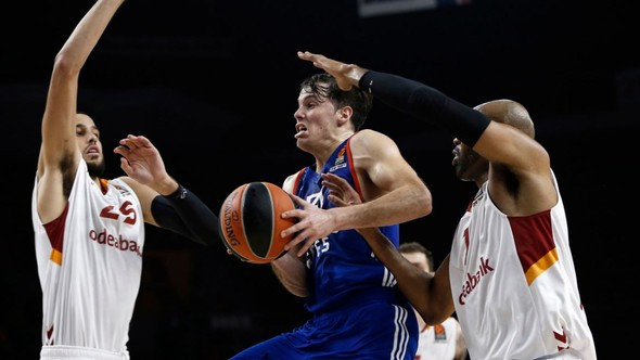 Anadolu Efes 84-73 Galatasaray Odeabank