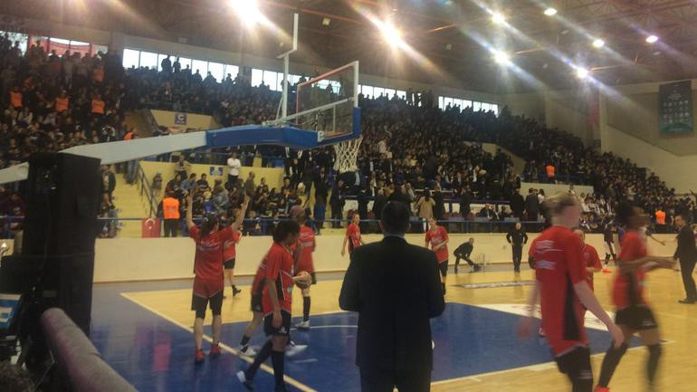 Yakın Doğu Üniversitesi, Bellona AGÜ