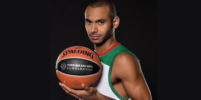 Adam Hanga