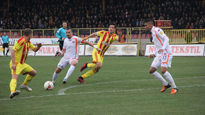 Alima Yeni Malatyaspor ile Adanaspor