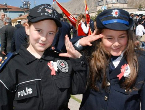 Polis Cocuklarina Burs Imkani