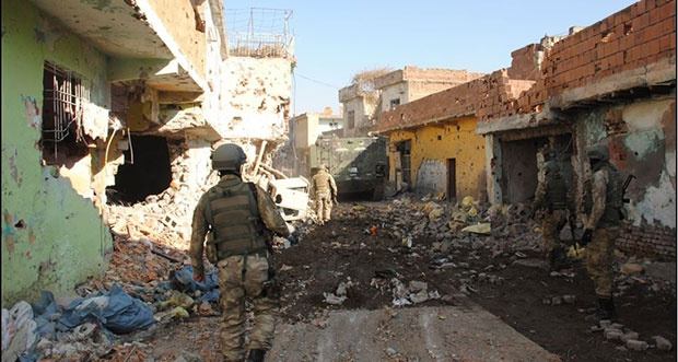 Diyarbakır sur çatışma 1 terörist öldürüldü