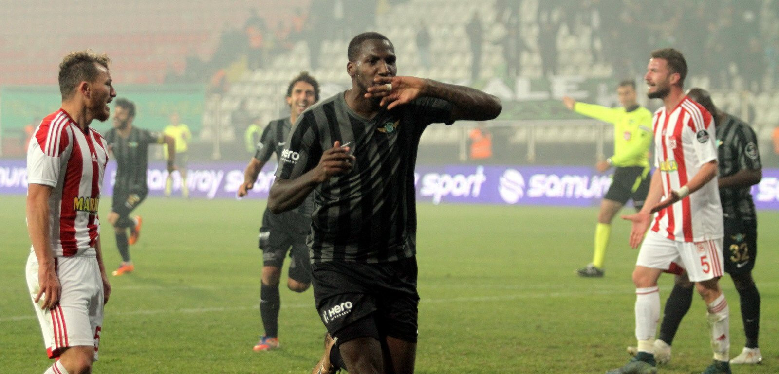 Akhisar Belediyespor, Douglao