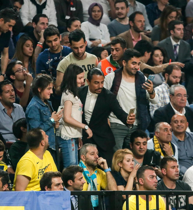 Dev maçın kahramanı Nusret oldu