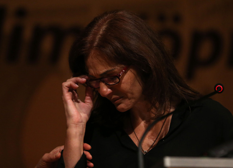 fikret hakan in son esi ilk kezgoruldu iste bilinmeyen karisi internet haber