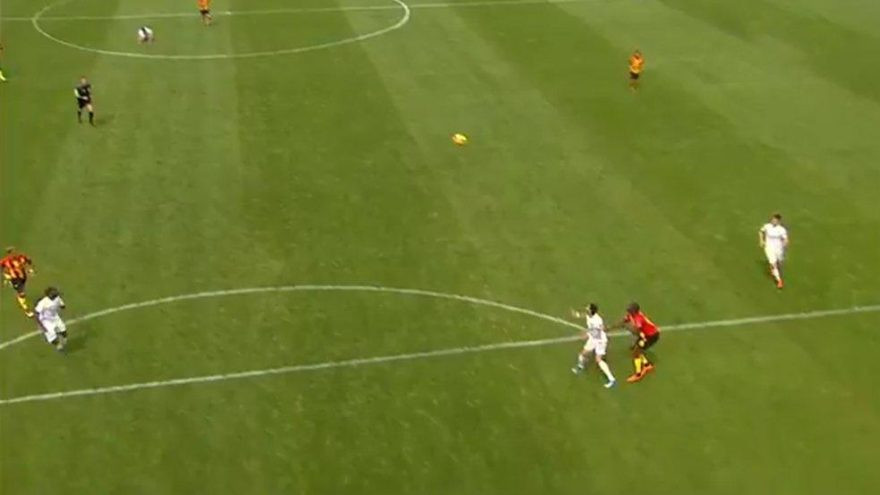 Göztepe Kasımpaşa maçında Hüseyin Göçek’ten tartışmalı karar