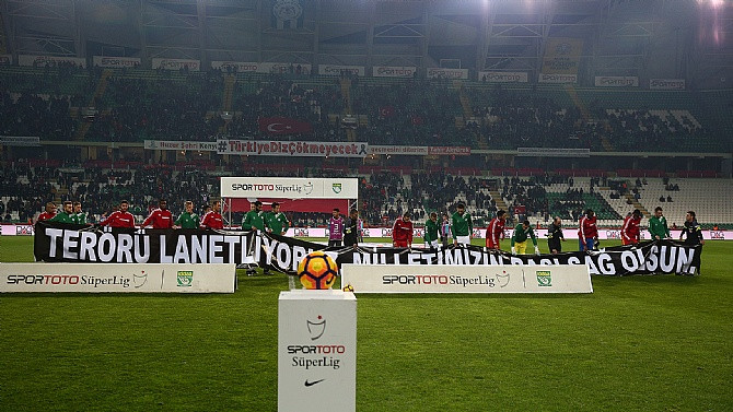 Konya'da Terörü lanetliyoruz mesajı