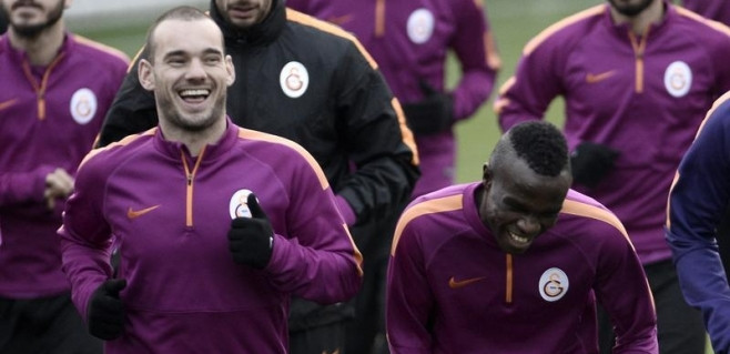 galatasaray sneijder