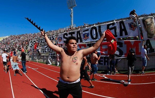 Şili'den taraftar birbirine girdi