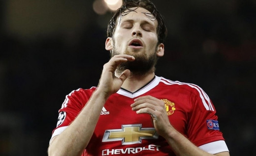 Manchester United fırsat tepti