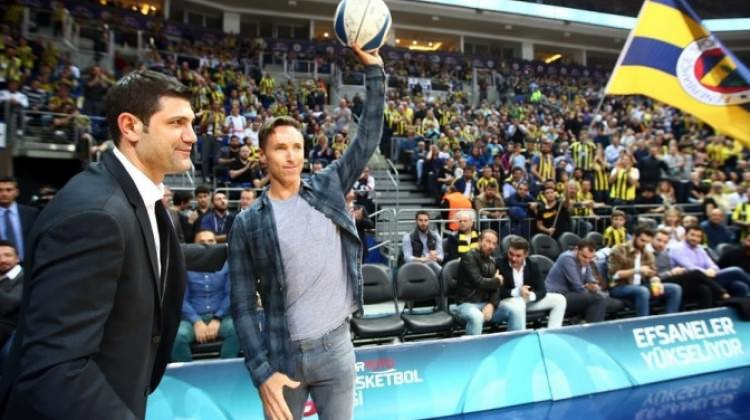 NBA efsanesi dev derbiyi izledi