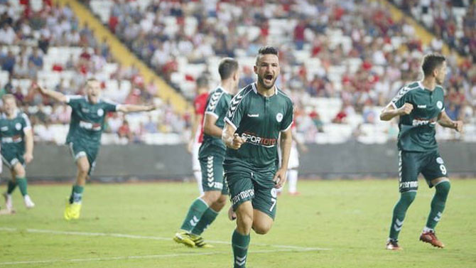 Lucescu'nun gözü Ömer Ali'de