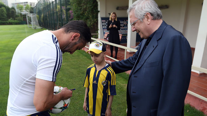 AZİZ YILDIRIM-PEREİRA