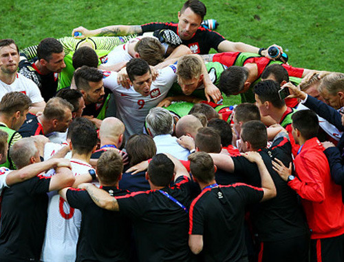 İsviçre ile Polonya