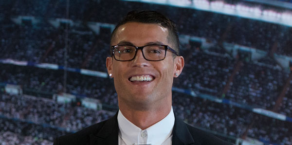 Cristiano Ronaldo'ya gözlük cezası