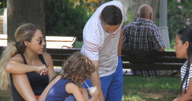 Sabri Sarıoğlu fotoğraf çekildiğini anlayınca...