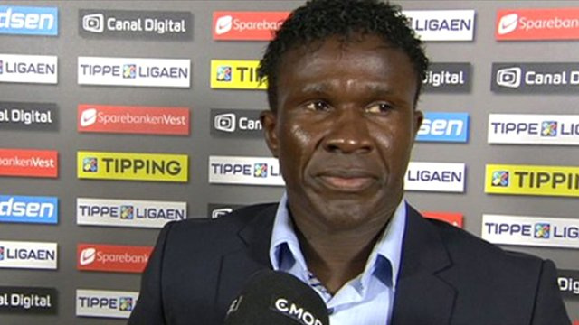 Şanlıurfaspor'un transfer ettiği Makhtar Thioune'nin yaşı tartışma konusu oldu. 