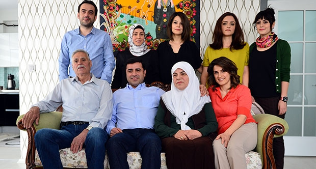 selahattin demirtas nereli esi ve cocuklari kimdir