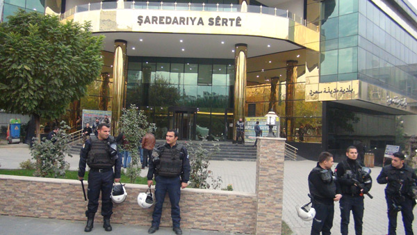 hdp li siirt belediyesine operasyon internet haber