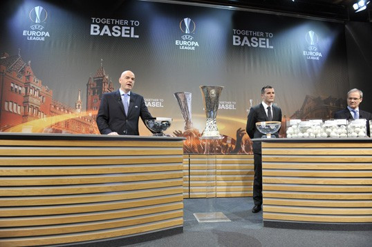 Fenerbahçe ve Galatasaray'ın rakipleri belli oldu