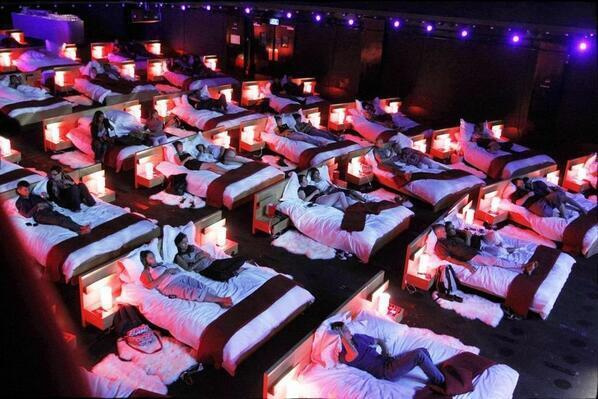 Yatakli Sinema Salonu Nerede Acildi Bilet Fiyatlari Ne Kadar Internet Haber