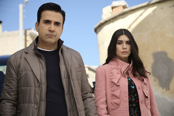 Şarkıcı Emrah'tan hayranlarını yıkan haber - Sayfa 3