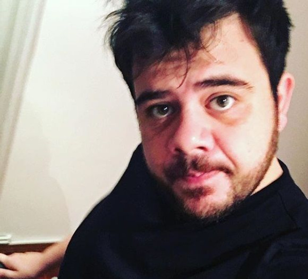 Eser Yenenler Türkiye güzeliyle evleniyor! Aldığı tektaş olay oldu - Sayfa 1