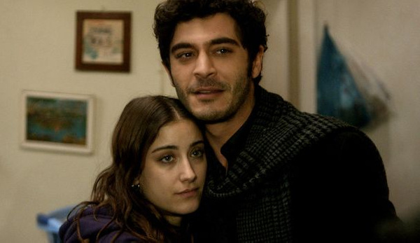 Hazal Kaya için olay iddia Bizim Hikaye'de hamileyi oynuyordu - Sayfa 2