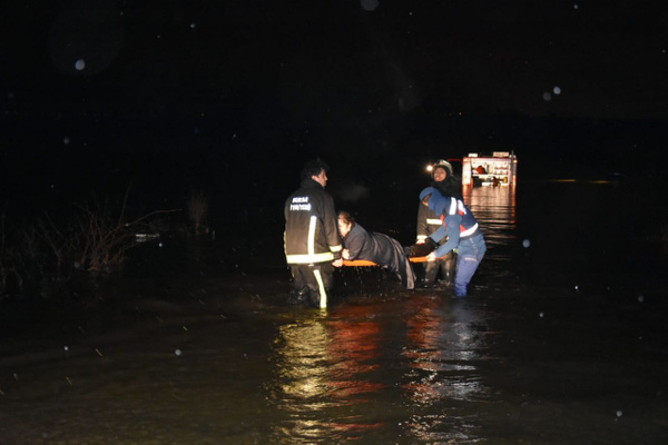 Bursa'da otomobil Babasultan barajına düştü: 2 ölü, 3 yaralı! - Sayfa 3
