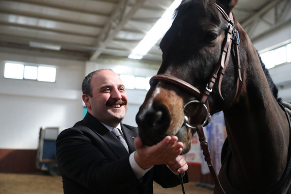 Sanayi ve Teknoloji Bakanı Mustafa Varank'tan yerli serum tesisine ziyaret - Sayfa 1