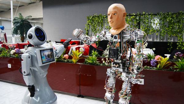 Konyalı robota yüz eklendi - Sayfa 3