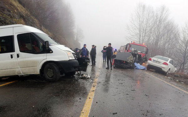 Ordu'da öğrenci servisi otomobille çarpıştı: 2 ölü, 4 yaralı - Sayfa 2
