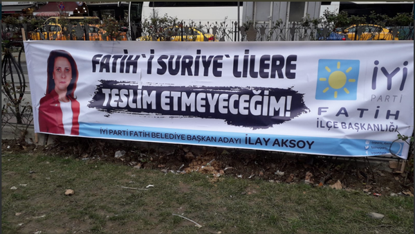 İYİ Parti'nin Fatih adayı İlay Aksoy'un pankartı olay çıkardı - Sayfa 2