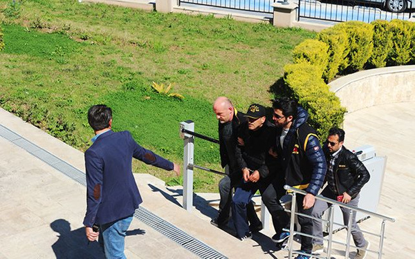 Muğla'da eşinin sevgilisi olduğunu öne sürdüğü kişiyi öldürdü - Sayfa 3