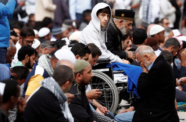 Yeni Zelanda başbakanından hadisli mesaj! Katliam kurbanları böyle anıldı - Sayfa 1