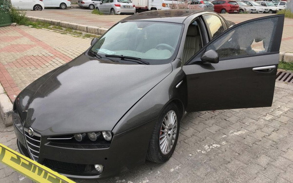 İzmir'de otomobilde kanlı infaz: Miras kavgasında kuzeni tarafından öldürüldü! - Sayfa 1