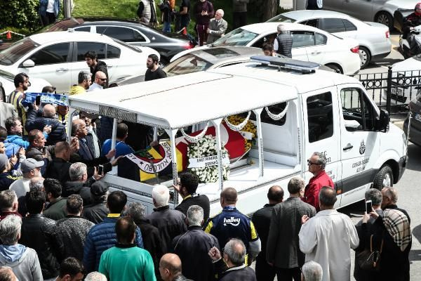 'Sinyor' Can Bartu son yolculuğuna uğurlandı - Sayfa 4