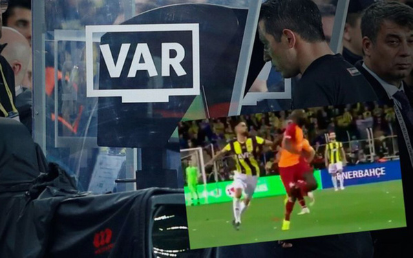 Fenerbahçe Galatasaray derbisinde Hasan Ali Kaldırım kırmızı kart gördü - Sayfa 1
