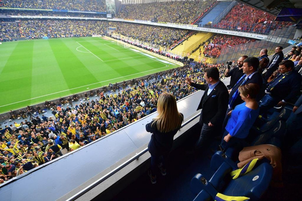 Ekrem İmamoğlu Fenerbahçe Galatasaray derbisinde - Sayfa 3