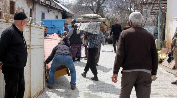 Erzincan'da korkutan olay! Mazotla sobayı tutuşturmak isterken... - Sayfa 2