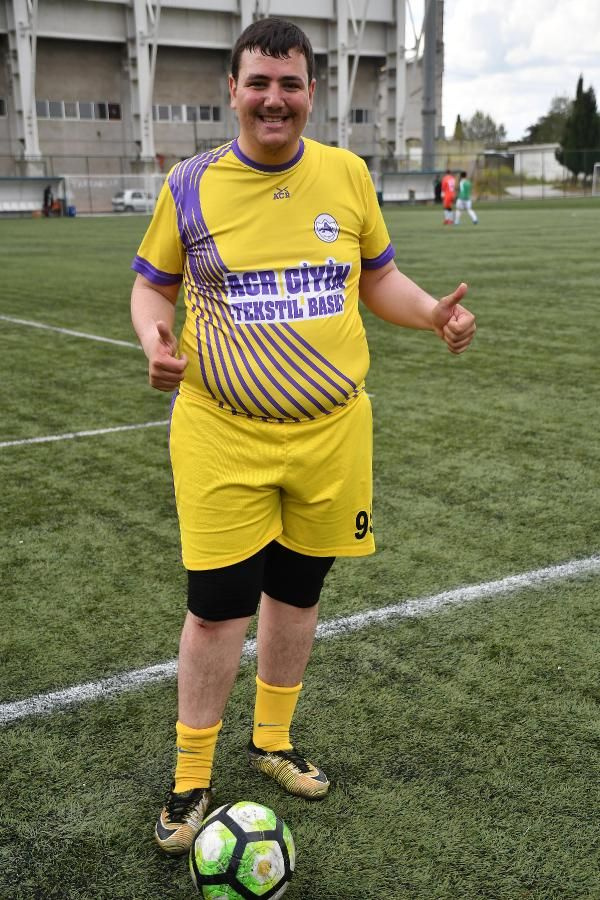 140 kiloluk futbolcu - Sayfa 4