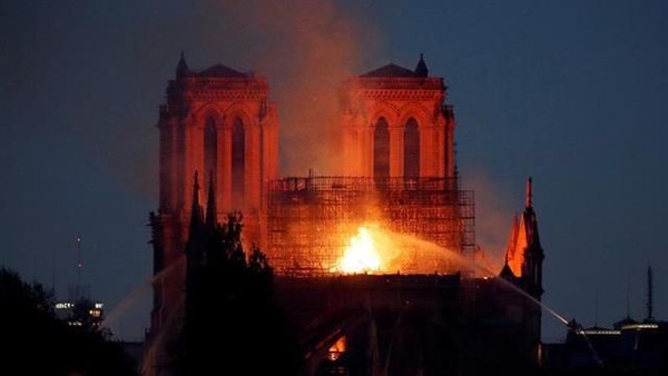Notre Dame için uluslararası mimari yarışma - Sayfa 2