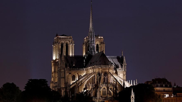 Notre Dame için uluslararası mimari yarışma - Sayfa 4