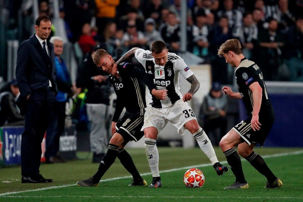 Ajax Juventus'u devirdi Şampiyonlar Ligi'nde tarih yazdı - Sayfa 3