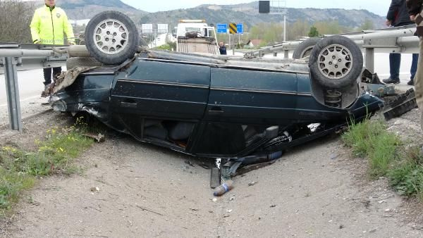 Karabük'te yoldan çıkan otomobil takla atarak refüje düştü - Sayfa 4