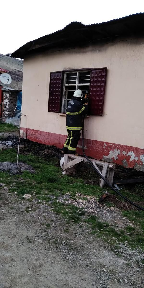 Kahramanmaraş'ta eşiyle telefonda tartışan kişi evi yaktı! - Sayfa 3