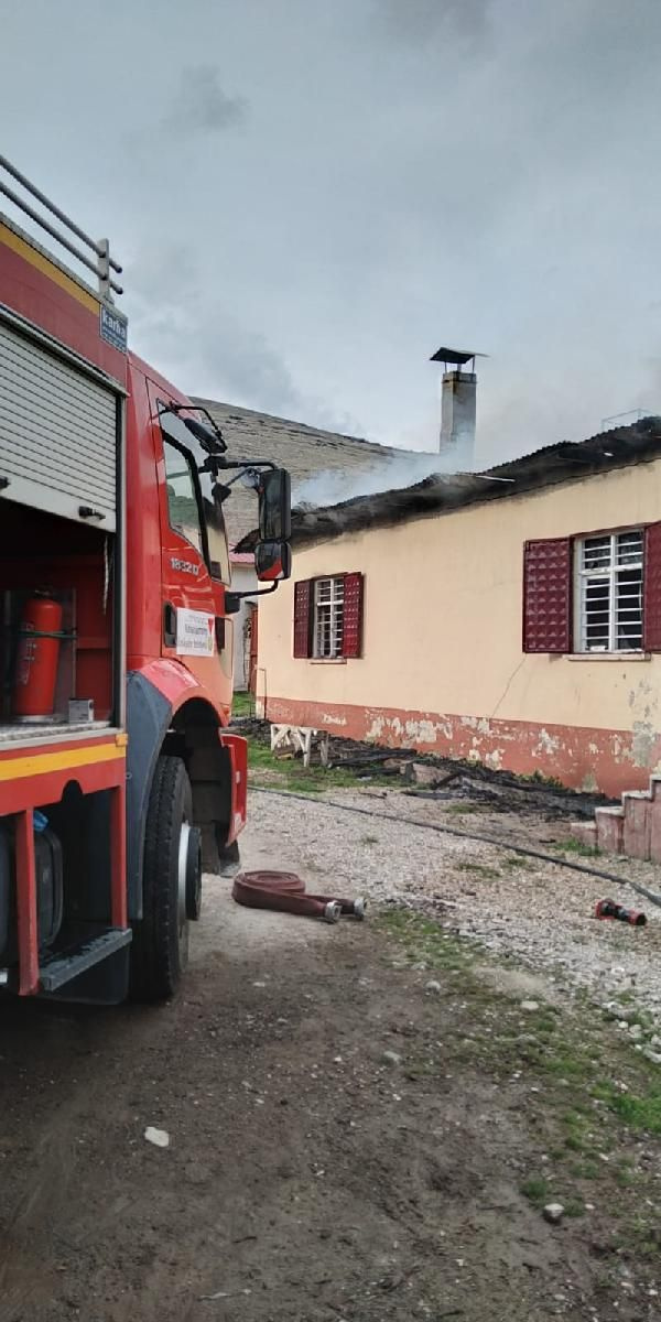 Kahramanmaraş'ta eşiyle telefonda tartışan kişi evi yaktı! - Sayfa 4