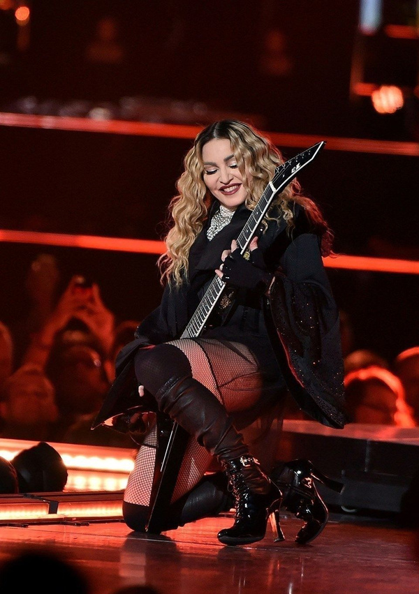 Madonna’ya İsrail’deki Eurovision'da sahneye çıkma çağrısı - Sayfa 2